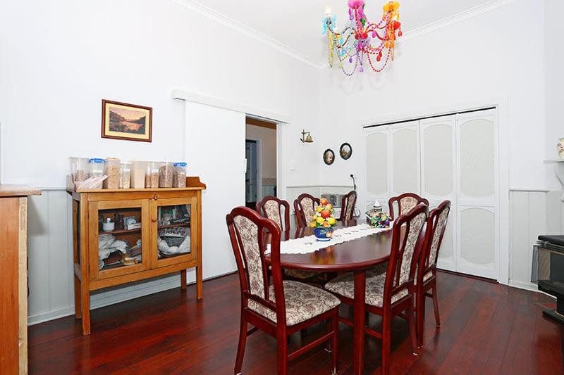 Jacaranda Guest House Busselton Exteriör bild