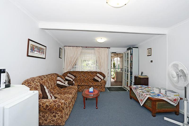Jacaranda Guest House Busselton Exteriör bild