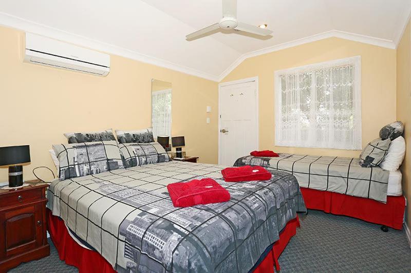 Jacaranda Guest House Busselton Exteriör bild