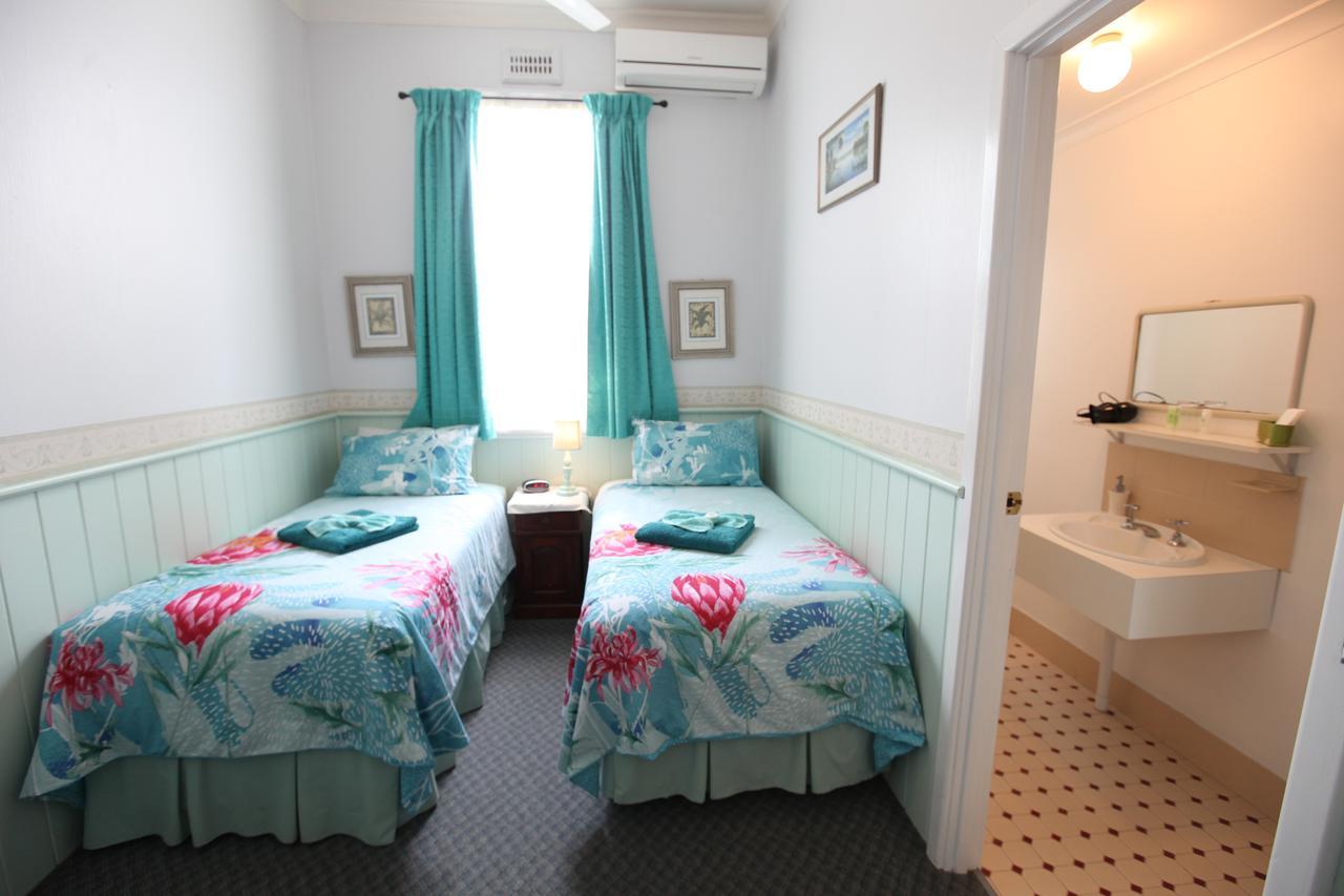 Jacaranda Guest House Busselton Exteriör bild